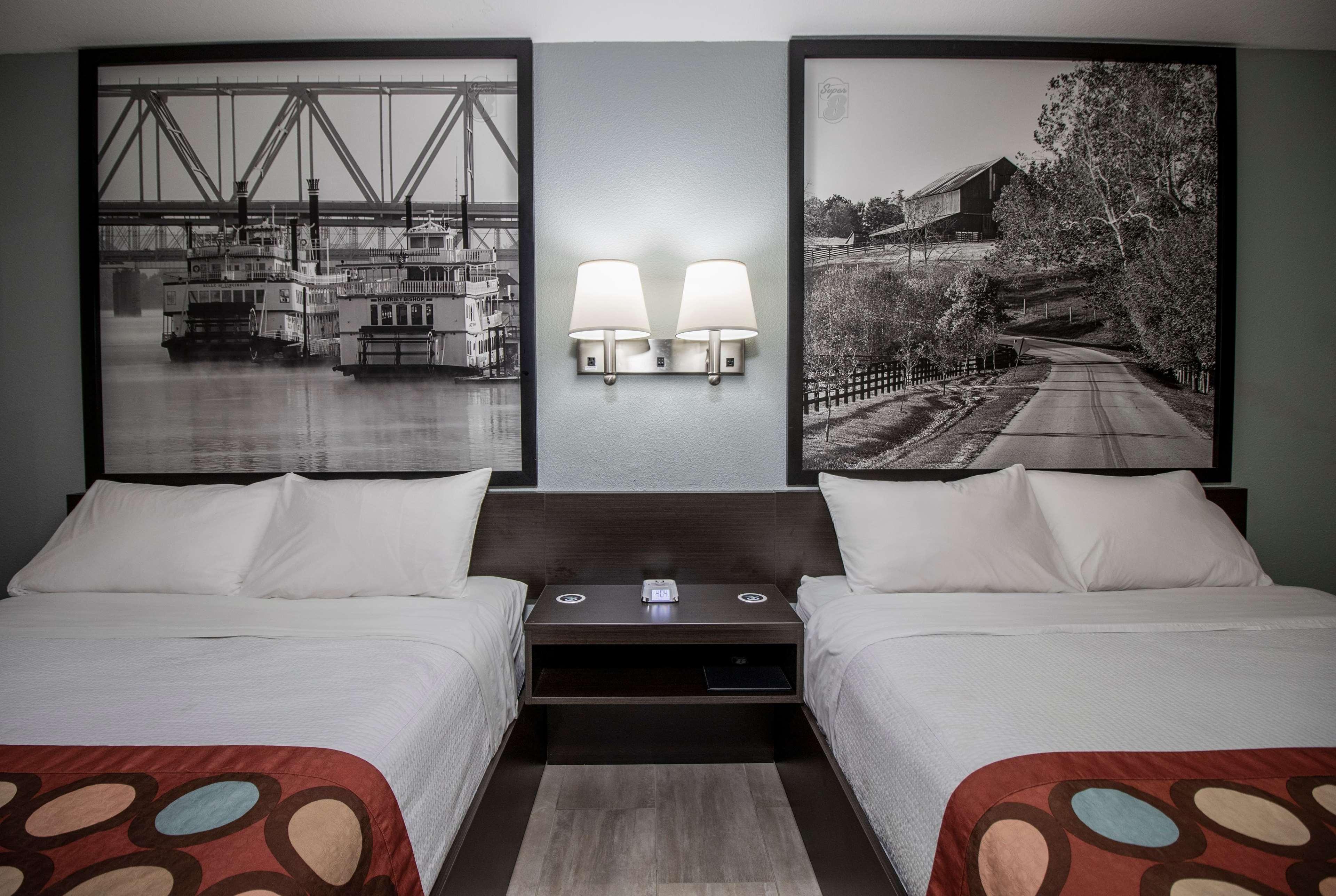 Super 8 By Wyndham Owensboro Hotel Bagian luar foto